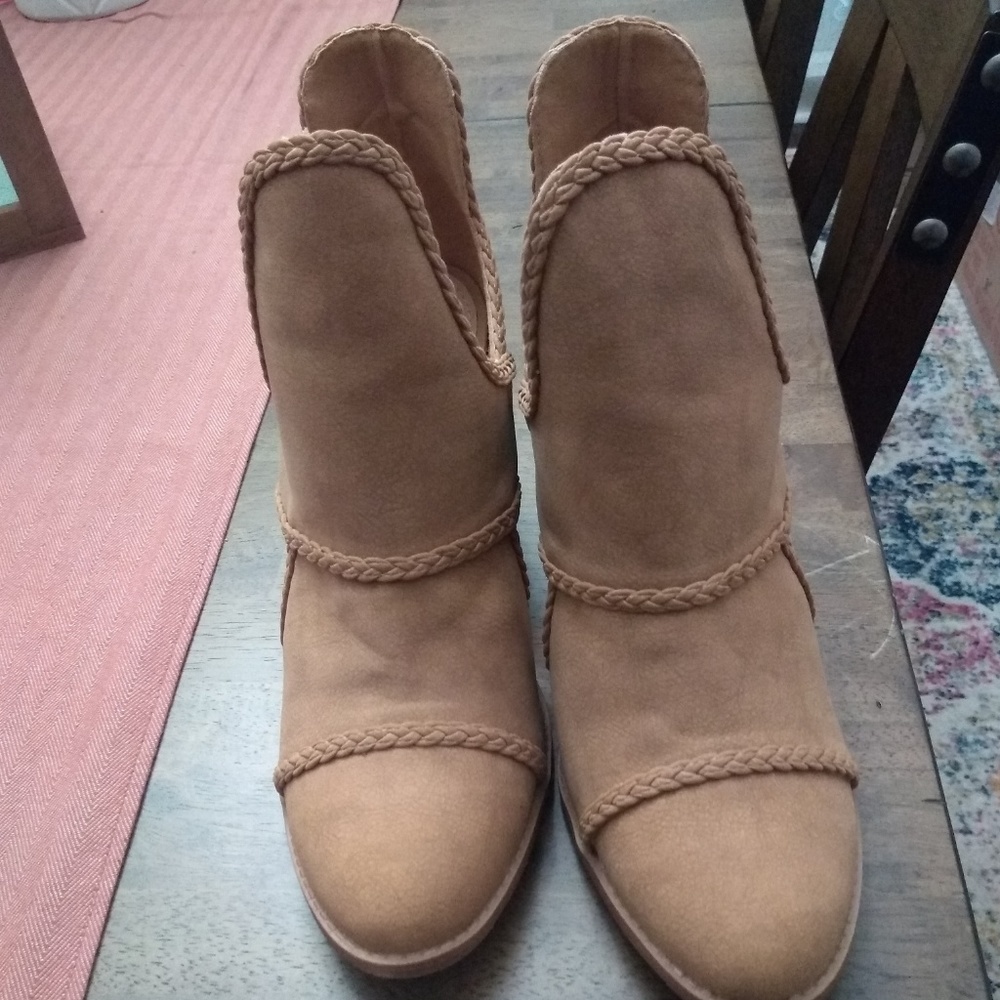 ❤️boho braided booties! - Picture 4 of 4